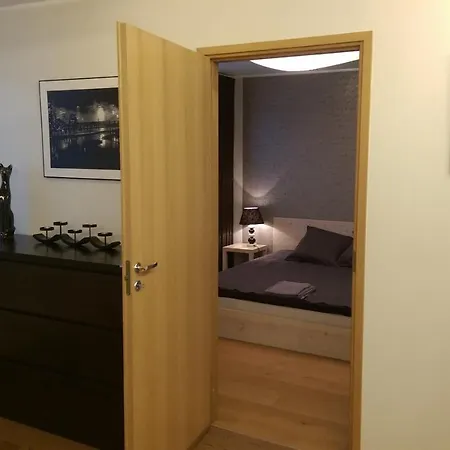 Modern Light-hearted In Central Appartement *